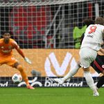 Bundesliga-Topspiel: Spiel der Rekorde: Bayern eilen von Sieg zu Sieg