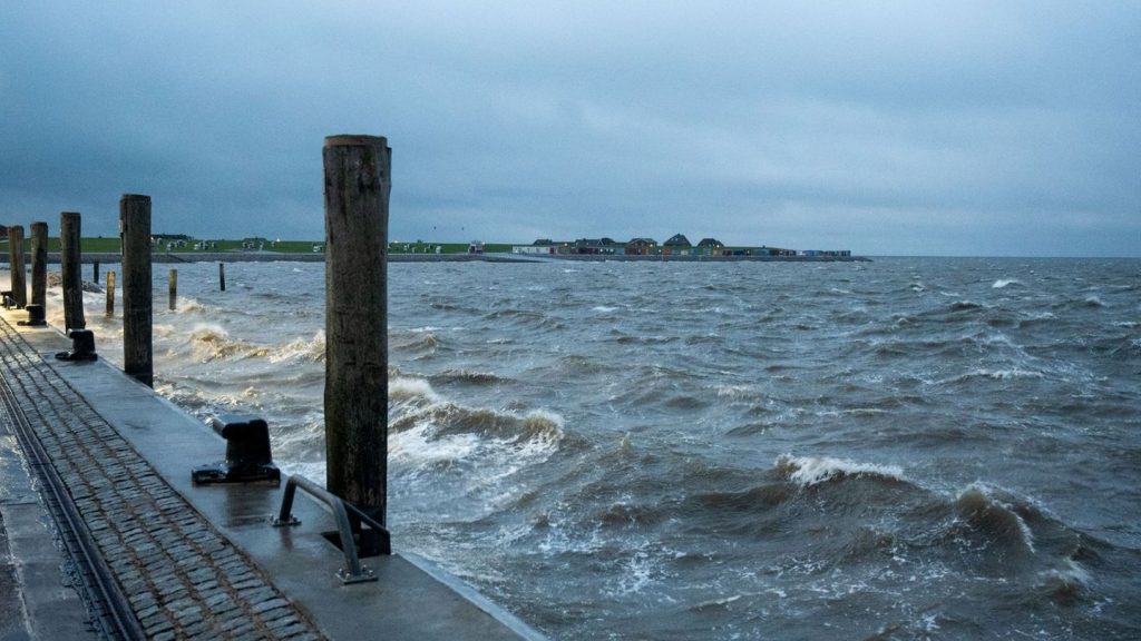 Wettervorhersage: Orkantief fegt mit bis zu 110 km/h über Norddeutschland