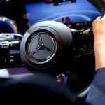 Autoindustrie: Absatzflaute bei Autobauer Mercedes hält an