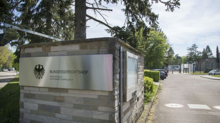 BGH urteilt in zweitem Prozess nach tödlichem Anschlag auf Asylunterkunft 1991