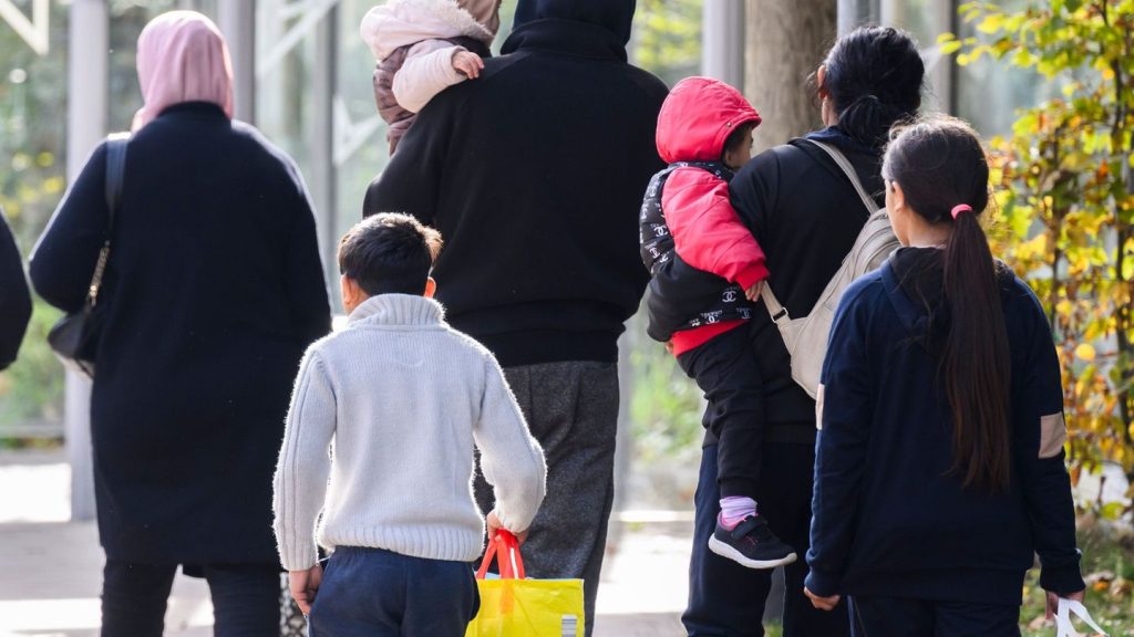 Asylverfahren: Bund: Niedersachsen könnte Migrationszentrum einrichten
