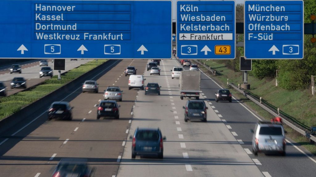 Unfall: Nach Lkw-Brand auf A3 – linke Spur weiter gesperrt