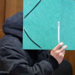 Urteile: NS-Gedenkstätte geschändet – Täter bekommt Bewährungsstrafe