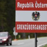 Vignette nur noch digital: Pickerl in Österreich 2027 Geschichte - was man wissen muss