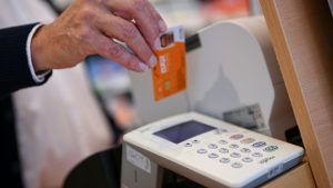 Krankenkassen: Linke für höhere Beiträge Gutverdienender - CSU für mehr Zuzahlungen