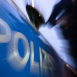 Mitten in der Nacht: Randalierende Gruppe zieht mit Pyrotechnik durch Köpenick