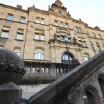 Justiz: Prozess - Mann stößt Mann aus Fenster und vergewaltigt ihn