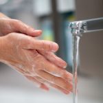 Händewaschen: Warum Händewaschen hilft – aber nicht überall möglich ist