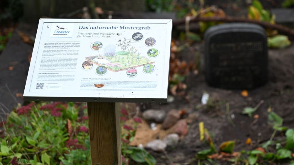 Naturschutz: Mehr Vielfalt auf dem Friedhof: Nabu zeigt, wie es geht