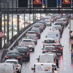 Auf den Straßen: Mehr Verkehrsaufkommen zu Beginn der Herbstferien erwartet