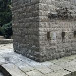 Extremismus: Bücher an Denkmal für Opfer des Faschismus verbrannt