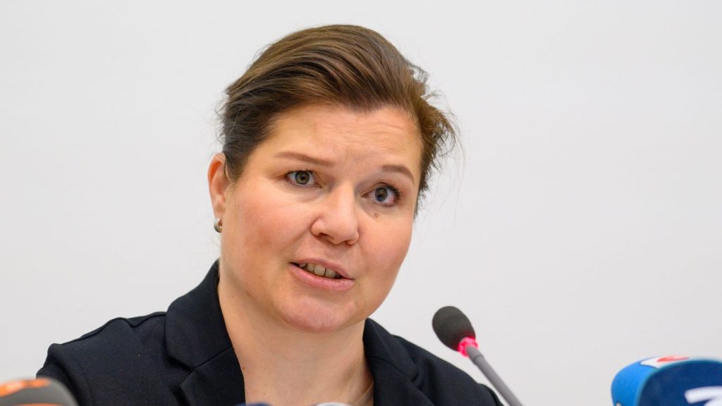 Zuständigkeitsfragen: Weidinger will "bürgernahe Justiz"