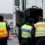 Einsatz: Polizei ertappt bei Großkontrolle an Grenze viele Straftäter