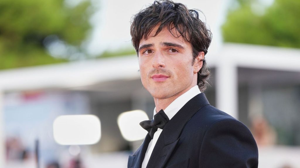 Leute: Jacob Elordi sah "Qualen" vor "Frankenstein"-Dreh als Segen