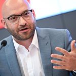 Migrationspolitik: Innenminister: Neue Flüchtlingsunterkunft soll 2026 kommen