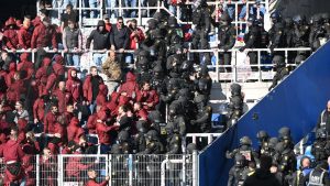 2. Fußball-Bundesliga: Spätes Siegtor und Krawall: FCK gewinnt Derby in Karlsruhe