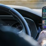 Google Maps & Co.: Navi statt Straßenschild: Wie Kommunen mit Verkehr kämpfen