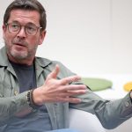 Umgang mit der AfD: Guttenberg: An keiner Stelle für Aufweichen der "Brandmauer"