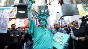Veranstalter: Rund sieben Millionen Teilnehmer an "No Kings"-Protesten gegen Trump