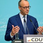 Merz räumt "Fehler" in Koalition ein - Gespräche zu Wehrdienst und Rente geplant