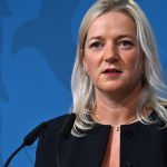 Minsterin berichtet: Mehr Verfahren, wenig Personal: Justiz unter Druck