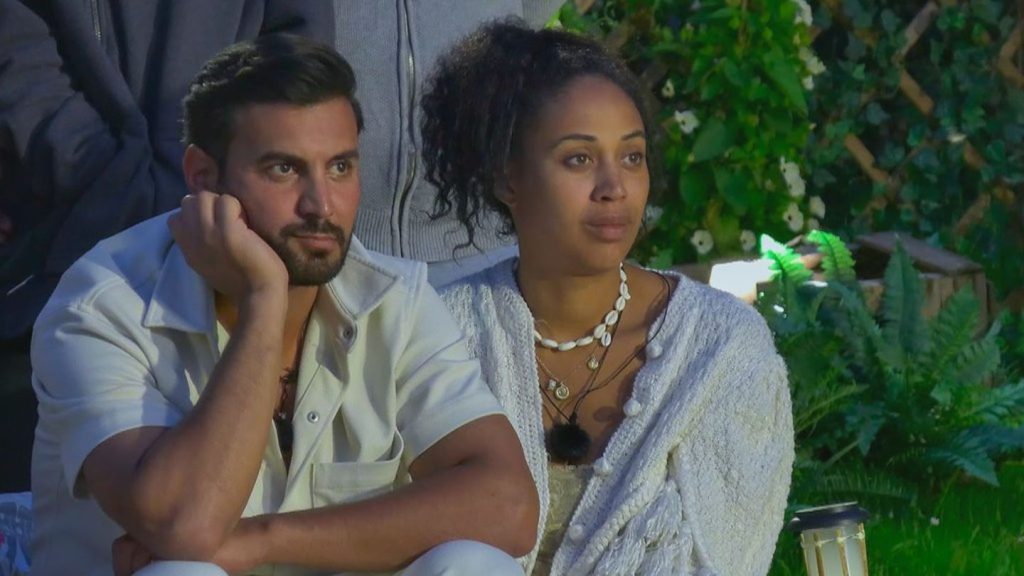"Das Sommerhaus der Stars": Sarah stellt ihre Beziehung auf den Prüfstand