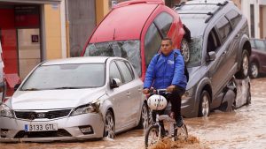 Katastrophe in Spanien: Valencia ein Jahr nach der Flut: Wiederaufbau und Wut