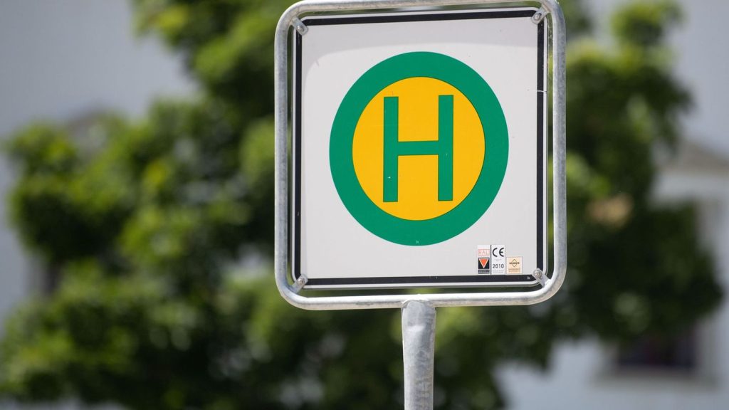 Busverkehr: Wachsendes Regiobusnetz ist laut Regierung "Erfolgsmodell"