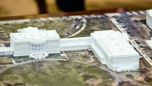 Trump: Fast kompletter Ostflügel vom Weißen Haus wird für Ballsaal abgerissen