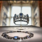 Nach Jahrhundertdiebstahl: Mit Polizeieskorte: Pariser Louvre verlegt Juwelen