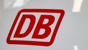 Bahnverkehr: Technischer Defekt sorgt für Rauchentwicklung an ICE