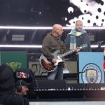 Stattliche Summe: Bedeutende Oasis-Gitarre versteigert