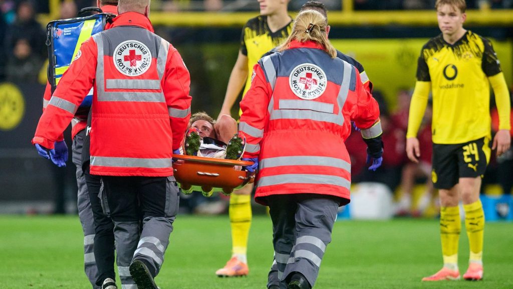 Fußball-Bundesliga: Horrorverletzung überschattet späten BVB-Sieg gegen Köln