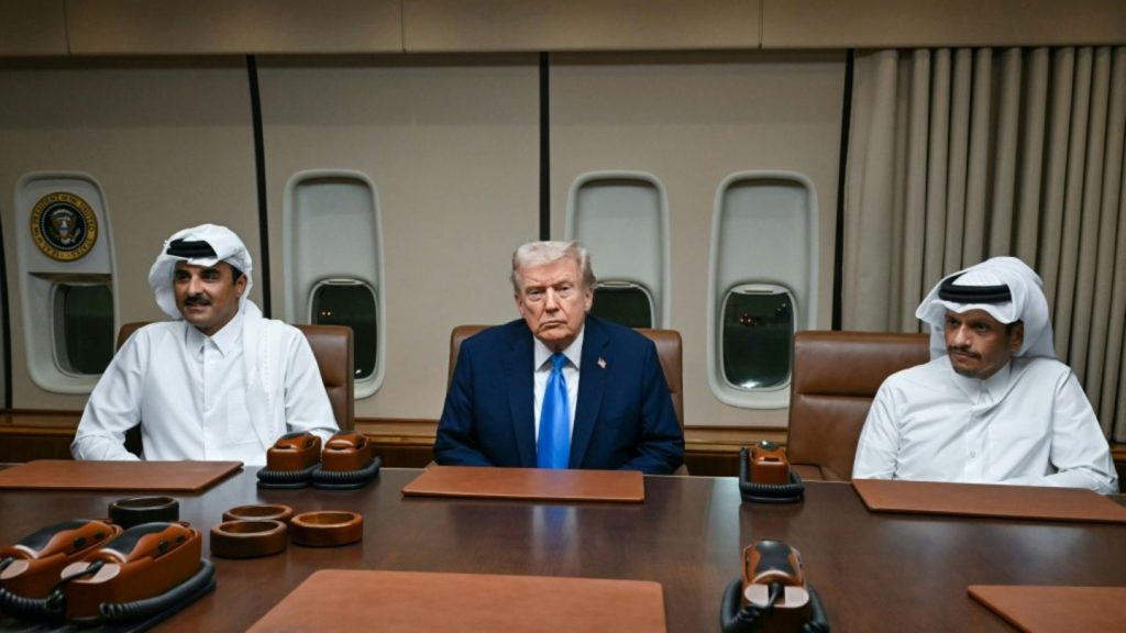 US-Präsident Trump trifft bei Zwischenstopp in Katar Führung des Golfemirats