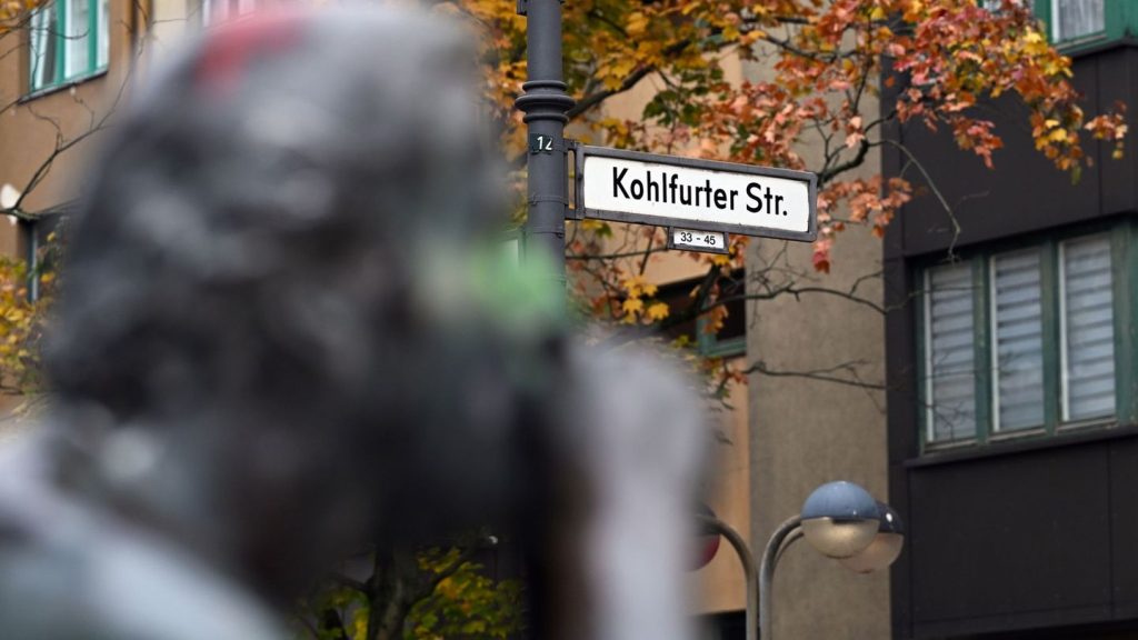 Straßenumbenennung: Leicht verspätet: Regina-Jonas-Straße in Kreuzberg kommt