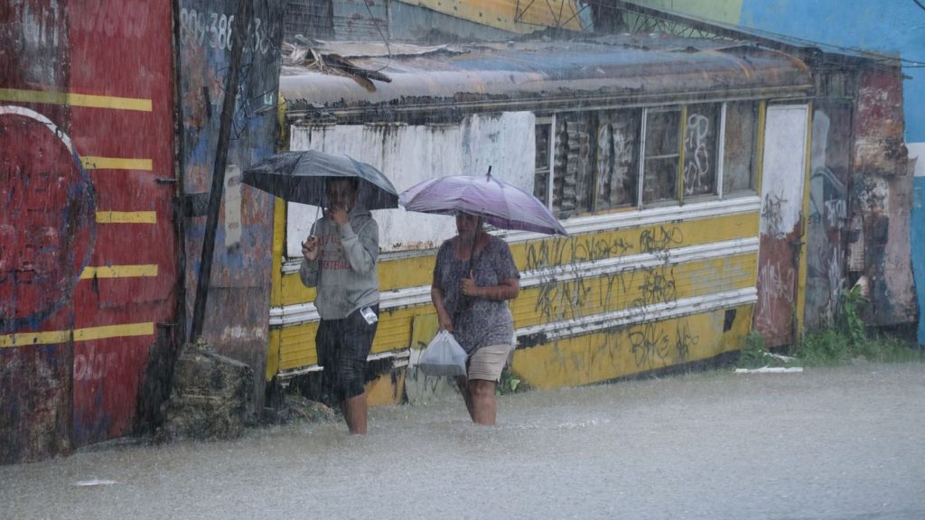 Unwetter: Hurrikan "Melissa" zieht auf Jamaika zu