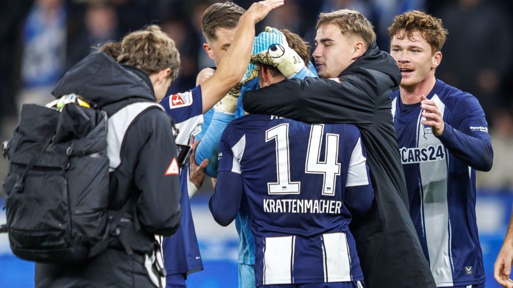 2. Fußball-Bundesliga: Reese stärkt "Kratti": Junge Spieler sollen Tore schießen