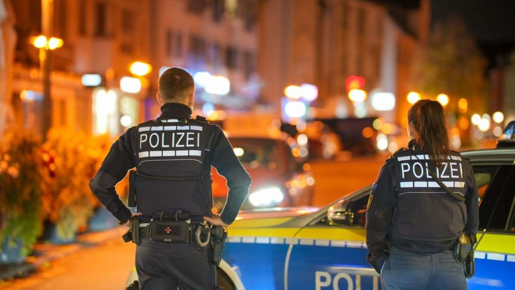 Stuttgart-Wangen: Mutmaßlicher Messerangriff in Stuttgart – Täter flüchtig