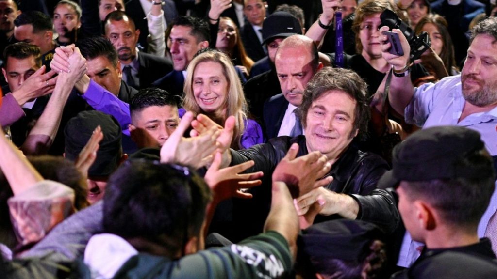 Rückenwind für Milei: Präsidentenpartei gewinnt Zwischenwahl in Argentinien deutlich