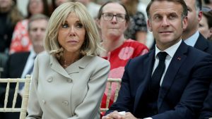 Prozess gegen zehn Beschuldigte wegen sexistischen Cybermobbings von Brigitte Macron