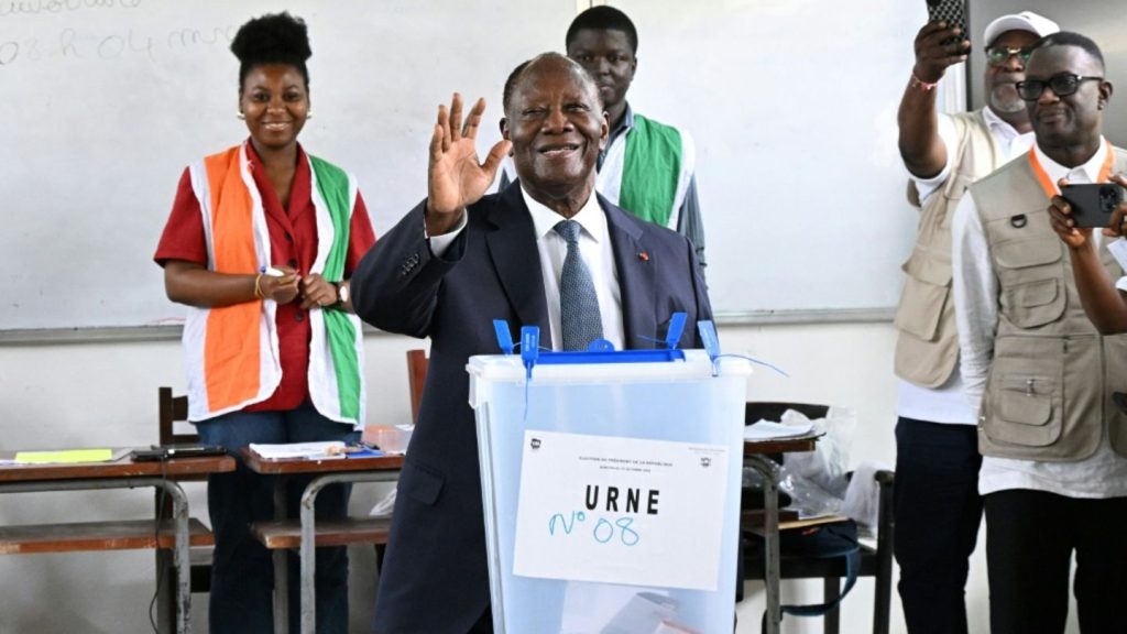 Wahlkommission: Amtsinhaber Ouattara gewinnt Präsidentenwahl in Elfenbeinküste