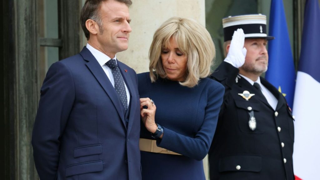 Tochter: Cybermobbing belastet Gesundheit von Brigitte Macron