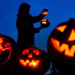 Freizeit: Halloween: Hundeschulen laden zu Gruselspaß und Rätseltouren