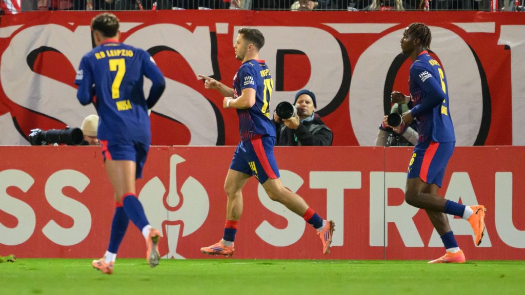 DFB-Pokal: Todesfall überschattet Sieg von RB Leipzig in Cottbus