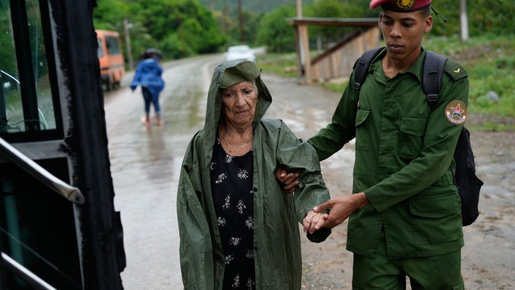 Gefährlicher Wirbelsturm: Nach Jamaika: Hurrikan "Melissa" erreicht Kuba