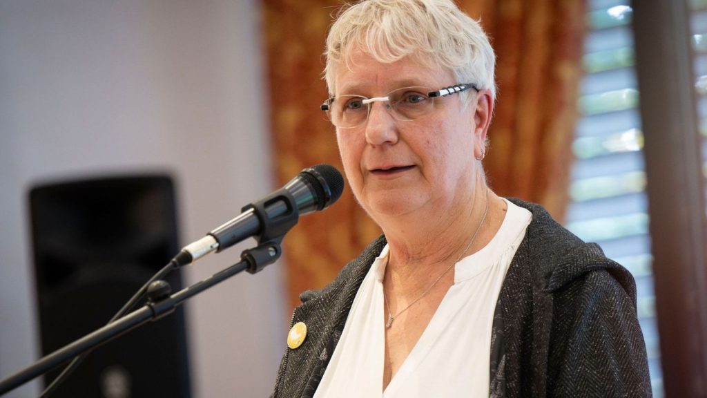 Geflügelpest: Vogelgrippe: Geflügelwirtschaft fordert Stallpflicht