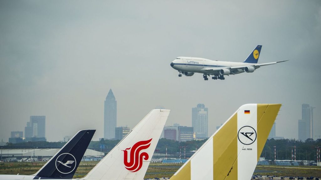 Innere Sicherheit: Airport Frankfurt startet Grenzkontrolle ohne Passstempel
