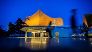 Orchester: Star-Violinistin Hilary Hahn sagt Konzerte in Berlin ab