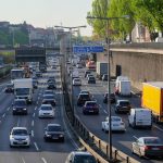Stau in Berlin: Autobahn 100 nach Unfall gesperrt