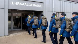 Freiwillige Grundausbildung: Ausbildungsstart für neue Marine-Rekruten in Wilhelmshaven